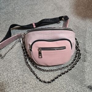 Compact Pink Quilted Crossbody Belt Bag with Chain Strap